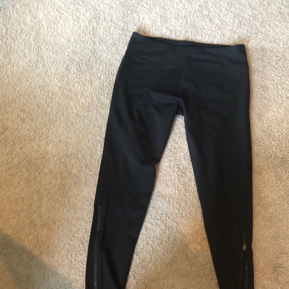 Fabletics leggings. NWOT. Never worn